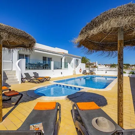Villa Farol By