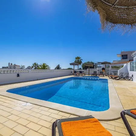 Villa Farol By